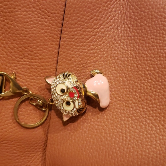 Michael Kors medium pebbled leather tote bag. Pinkish/Blush colored..BONUS CHARM - Picture 6 of 8
